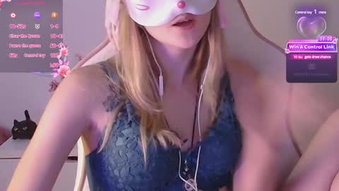 Snapshot of sydney_max chatting on 03/12/25, 02:20 Milena online show from 03/12/25, 02:20