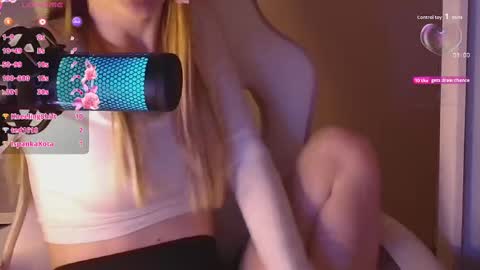 Milena online show from 10/10/25, 02:21