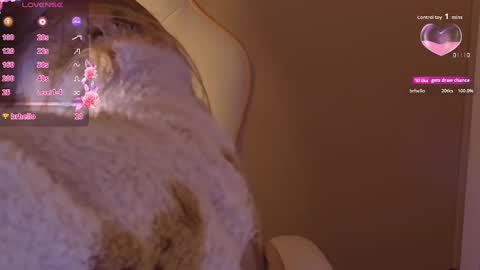 Milena online show from 10/20/25, 02:34