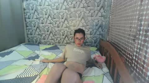 Snapshot of sydnyxox1 chatting on 01/09/26, 02:14 sydnyxox1 online show from 01/09/26, 02:14