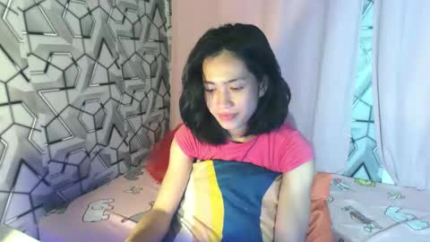 Snapshot of sydnyxox1 chatting on 04/21/26, 03:35 sydnyxox1 online show from 04/21/26, 03:35