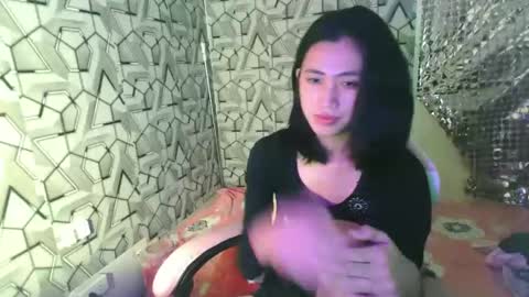 Snapshot of sydnyxox1 chatting on 05/23/26, 05:12 sydnyxox1 online show from 05/23/26, 05:12