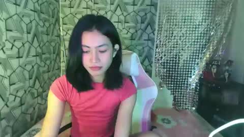 Snapshot of sydnyxox1 chatting on 05/28/26, 04:43 sydnyxox1 online show from 05/28/26, 04:43