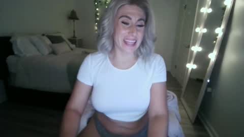 SydneyRyder online show from 01/01/25, 10:56