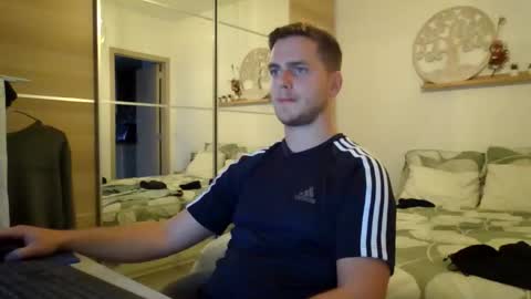 Snapshot of syl092 chatting on 09/24/25, 05:38 syl092 online show from 09/24/25, 05:38