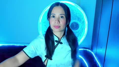 sylphy17 online show from 10/14/25, 01:50