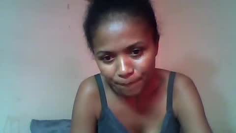 Snapshot of sylvaniah01 chatting on 05/19/26, 05:58 sylvaniah01 online show from 05/19/26, 05:58