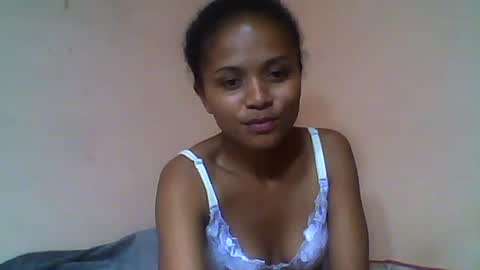 Snapshot of sylvaniah01 chatting on 05/19/26, 06:03 sylvaniah01 online show from 05/19/26, 06:03