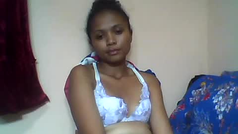 Snapshot of sylvaniah01 chatting on 05/20/26, 07:09 sylvaniah01 online show from 05/20/26, 07:09