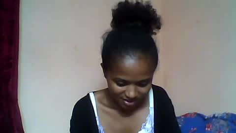 Snapshot of sylvaniah01 chatting on 05/21/26, 07:21 sylvaniah01 online show from 05/21/26, 07:21