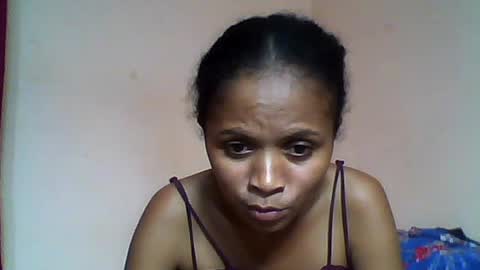 Snapshot of sylvaniah01 chatting on 05/28/26, 05:21 sylvaniah01 online show from 05/28/26, 05:21