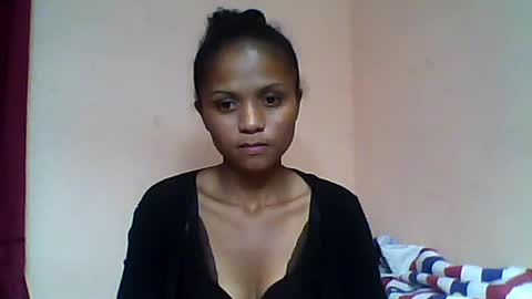 Snapshot of sylvaniah01 chatting on 06/03/26, 03:39 sylvaniah01 online show from 06/03/26, 03:39