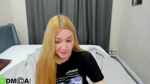 Sylvia online show from 10/19/25, 01:06