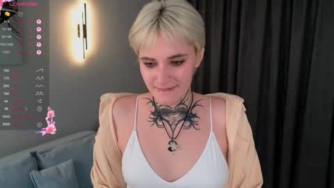 Maria online show from 12/21/25, 02:46