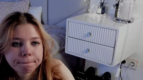 Sylvia online show from 12/30/24, 12:09
