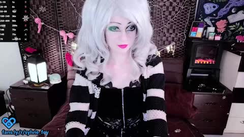 Sylvie online show from 01/03/25, 02:43