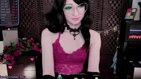 Sylvie online show from 02/02/25, 02:06