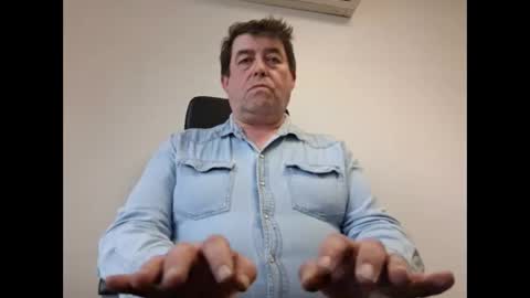 Snapshot of sympa_trique chatting on 09/26/25, 02:32 sympa_trique online show from 09/26/25, 02:32