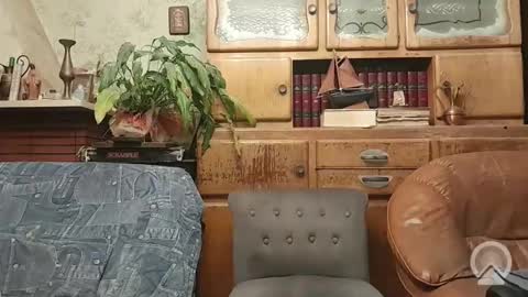 Snapshot of sympa_trique chatting on 10/28/25, 07:38 sympa_trique online show from 10/28/25, 07:38