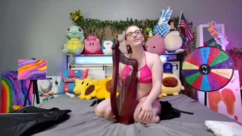 Snapshot of syndica chatting on 11/29/25, 09:51 Jennah online show from 11/29/25, 09:51