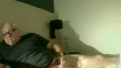 Snapshot of synek65 chatting on 01/17/25, 06:44 synek65 online show from 01/17/25, 06:44