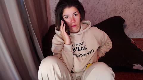 Snapshot of syrendixon chatting on 10/06/25, 02:20 SyrenDixon online show from 10/06/25, 02:20