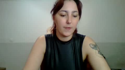 Sarah online show from 09/10/25, 03:01