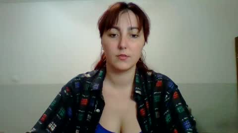Sarah online show from 09/17/25, 06:09