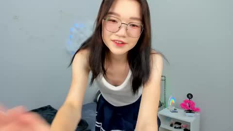 Snapshot of syuri_sun chatting on 06/04/26, 02:01 Yuki online show from 06/04/26, 02:01