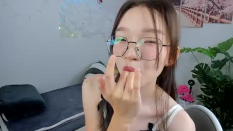 Yuki online show from 06/21/26, 03:47
