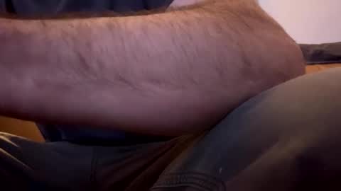 Snapshot of t265h chatting on 10/12/25, 11:04 tRex online show from 10/12/25, 11:04