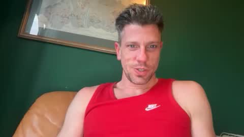Snapshot of t_dotter chatting on 05/03/26, 12:16 t_dotter online show from 05/03/26, 12:16