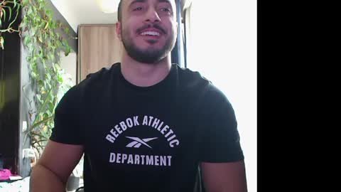 Snapshot of t_huracane chatting on 12/02/24, 09:02 Huracane online show from 12/02/24, 09:02