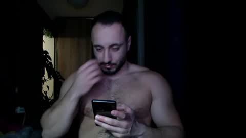 Snapshot of t_huracane chatting on 01/01/25, 07:21 Huracane online show from 01/01/25, 07:21