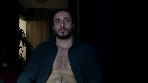 Snapshot of t_huracane chatting on 01/08/25, 04:44 Huracane online show from 01/08/25, 04:44