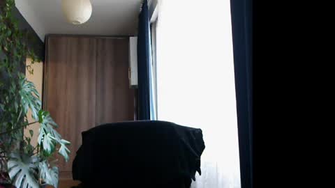 Snapshot of t_huracane chatting on 01/26/25, 01:04 Huracane online show from 01/26/25, 01:04