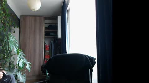 Snapshot of t_huracane chatting on 01/27/25, 07:35 Huracane online show from 01/27/25, 07:35