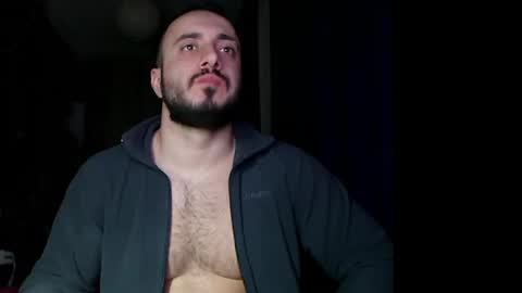 Snapshot of t_huracane chatting on 01/31/25, 05:53 Huracane online show from 01/31/25, 05:53