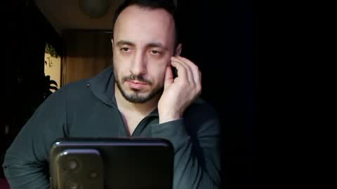 Snapshot of t_huracane chatting on 02/02/25, 04:54 Huracane online show from 02/02/25, 04:54