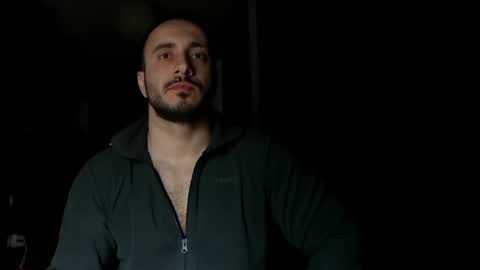 Snapshot of t_huracane chatting on 02/04/25, 06:27 Huracane online show from 02/04/25, 06:27