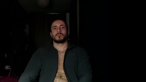 Snapshot of t_huracane chatting on 02/09/25, 04:29 Huracane online show from 02/09/25, 04:29