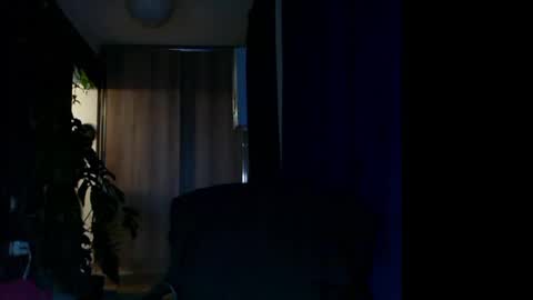 Snapshot of t_huracane chatting on 02/22/25, 07:47 Huracane online show from 02/22/25, 07:47