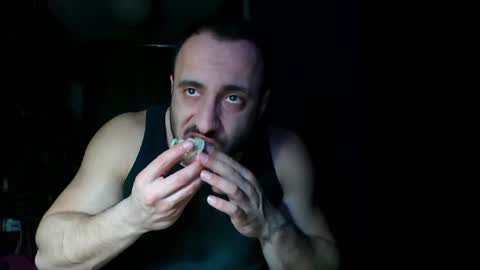 Snapshot of t_huracane chatting on 03/05/25, 04:13 Huracane online show from 03/05/25, 04:13