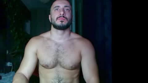 Snapshot of t_huracane chatting on 09/09/25, 06:07 Huracane online show from 09/09/25, 06:07