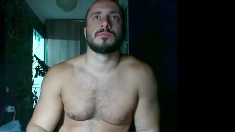 Snapshot of t_huracane chatting on 10/20/25, 05:46 Huracane online show from 10/20/25, 05:46