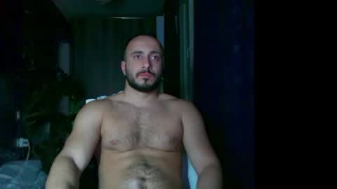 Snapshot of t_huracane chatting on 01/05/26, 05:27 Huracane online show from 01/05/26, 05:27