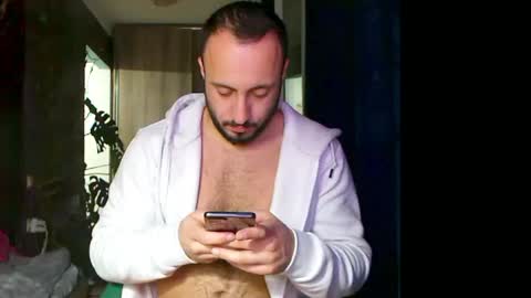 Snapshot of t_huracane chatting on 01/10/26, 05:37 Huracane online show from 01/10/26, 05:37
