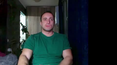 Snapshot of t_huracane chatting on 01/16/26, 05:50 Huracane online show from 01/16/26, 05:50