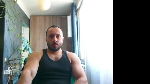 Snapshot of t_huracane chatting on 04/01/26, 06:47 Huracane online show from 04/01/26, 06:47