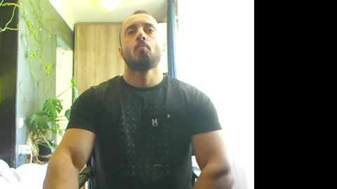 Snapshot of t_huracane chatting on 05/28/26, 07:27 Huracane online show from 05/28/26, 07:27